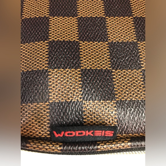 Wodkeis Brown Checkered Makeup Bag~Adjustable Compartments - Picture 4 of 7